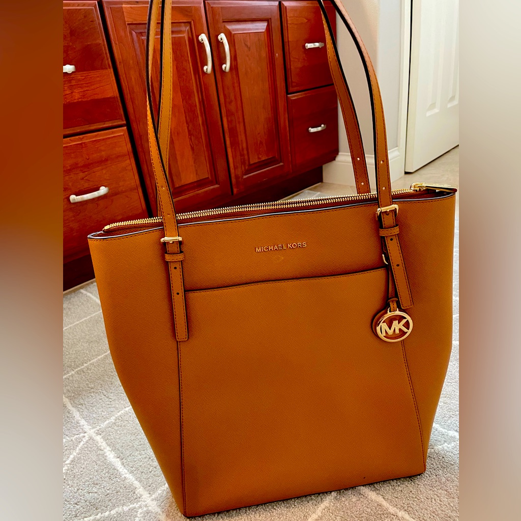 Brand New Michael Kors Purse